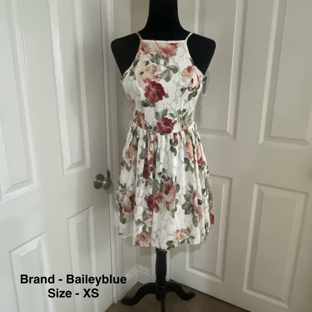 Bailey Blue women’s Floral Dress - White and Red